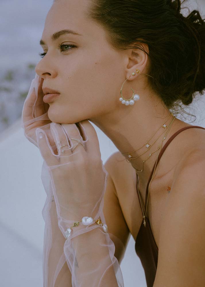 Naia Earrings - Gold